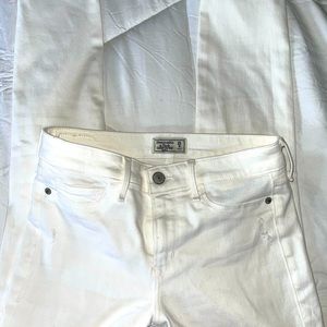 Abercrombie & Fitch Harper Low Rise Ankle jeans